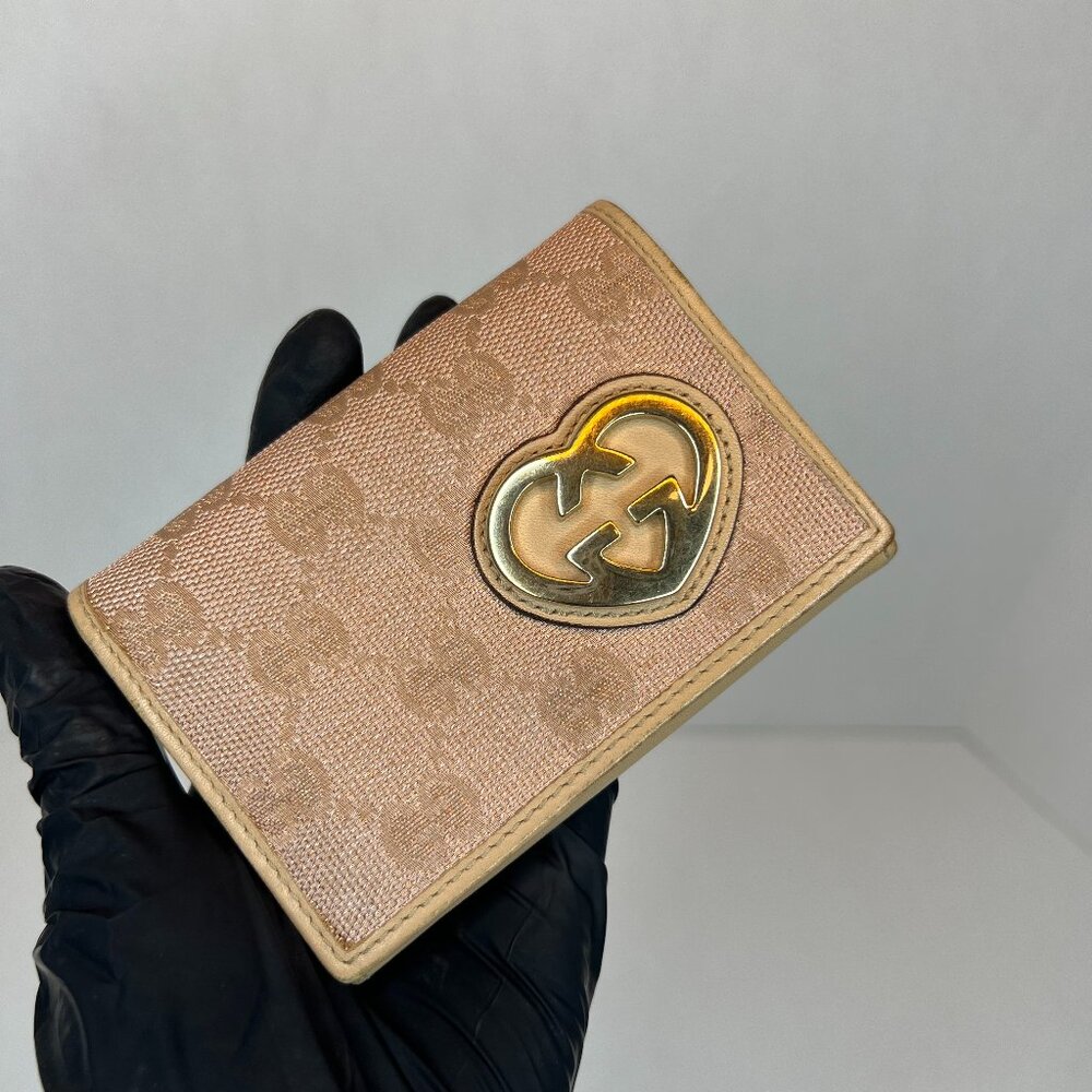 Authentic Gucci Lovely Heart GG Canvas Women's Card Case